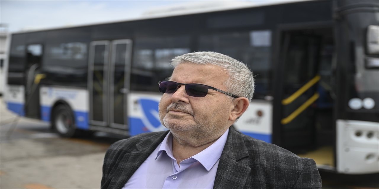 "Yayaların telefonla oynayıp gelip de bize çarpmalarını istemiyoruz."