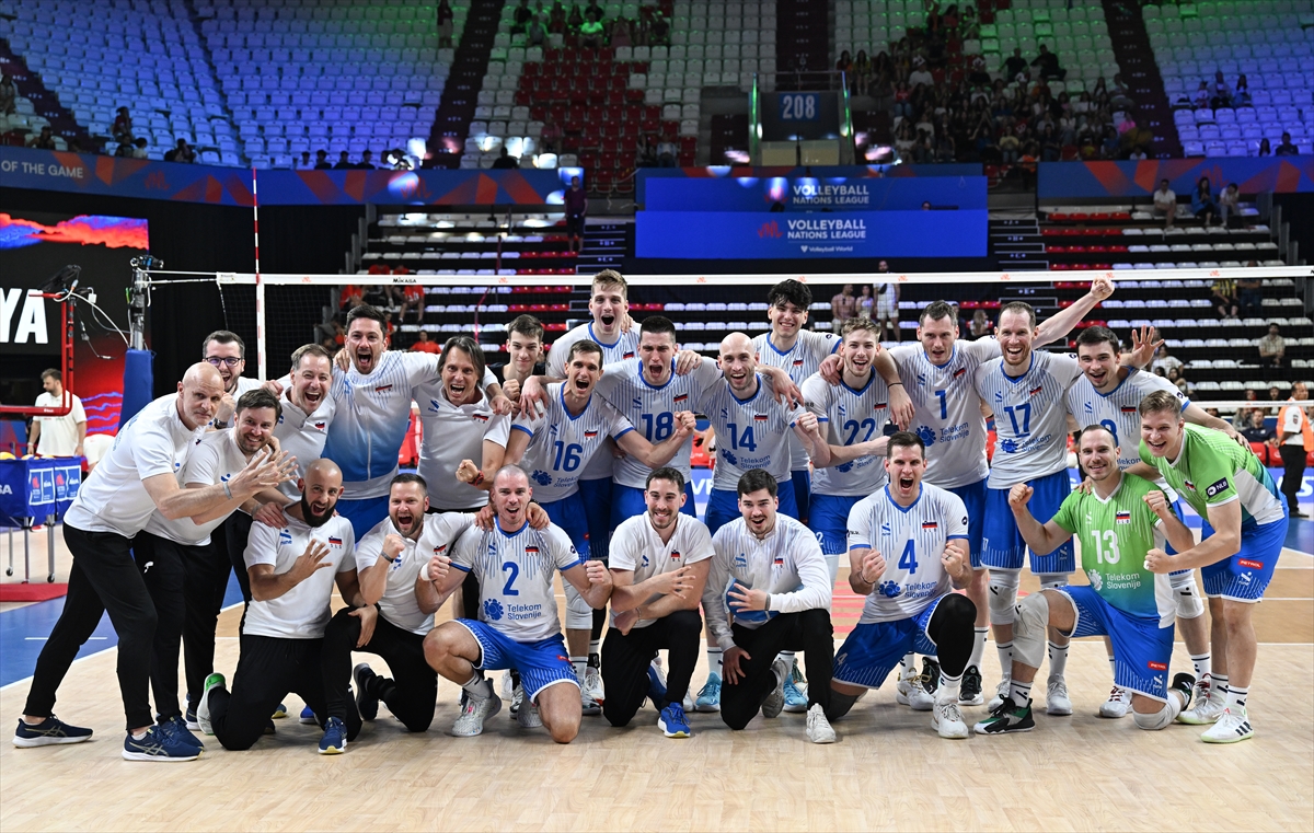 Slovenya: 3 - Polonya: 0