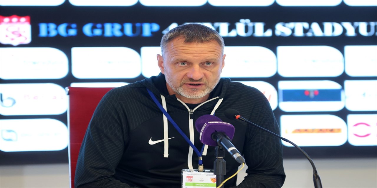 "Sonuçta bugün maçı kaybettik, bizim adımıza zor bir sezon oldu diyebilirim."