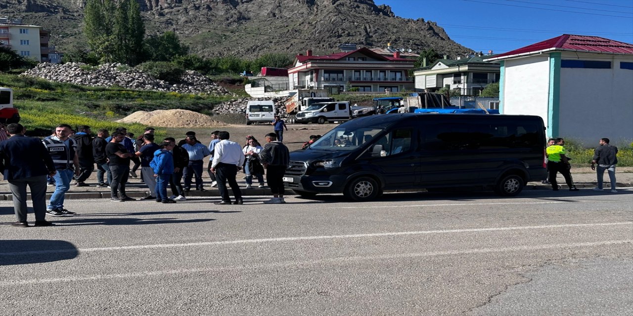 Giresun'un Şebinkarahisar ilçesinde meydana gelen trafik kazasında bir kişi yaralandı.