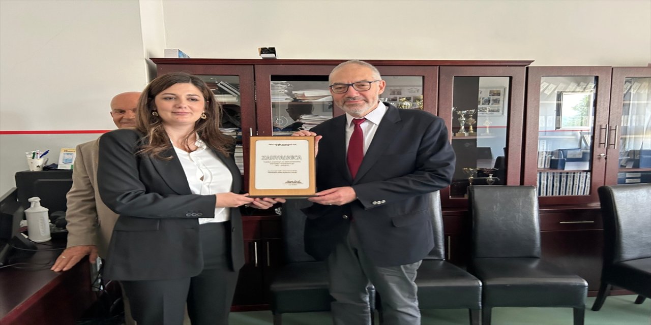 TİKA, Bosna Hersek'te çalışmalarına devam ediyor, sağlık kuruluşlarına destek oluyor.