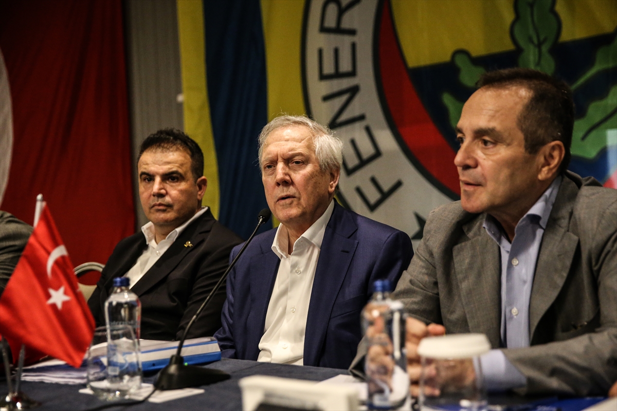 Fenerbahçe'yi eski haline, yıllarına döndüreceğiz.