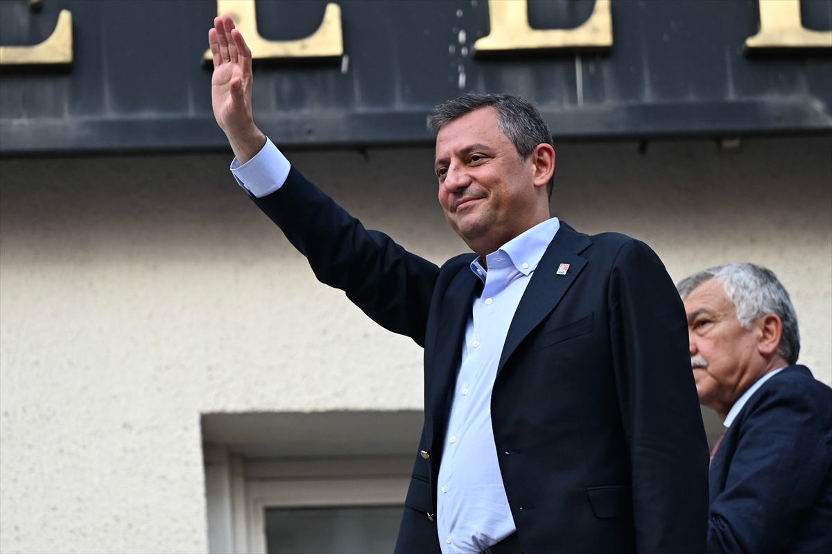 Gazi'nin partisi birinci parti oldu