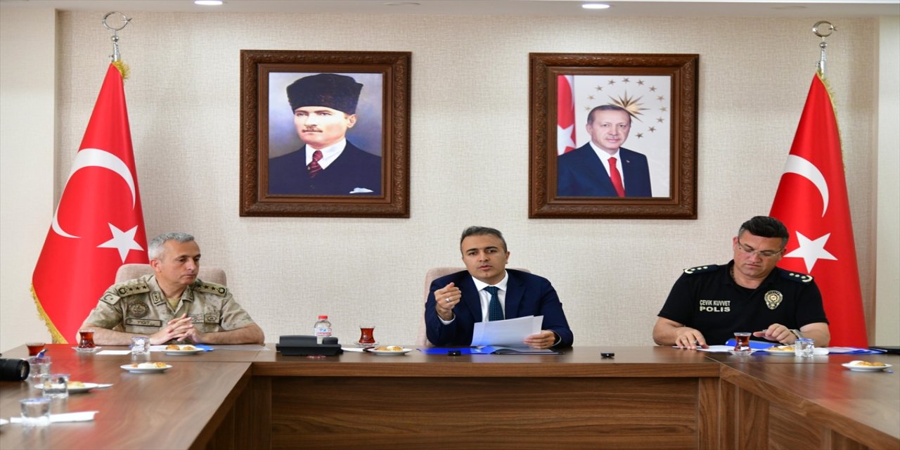 "2024 yılında sorgulanan şahıs sayısı yüzde 90 oranında artırılarak 319 bin 173 kişi olmuştur."