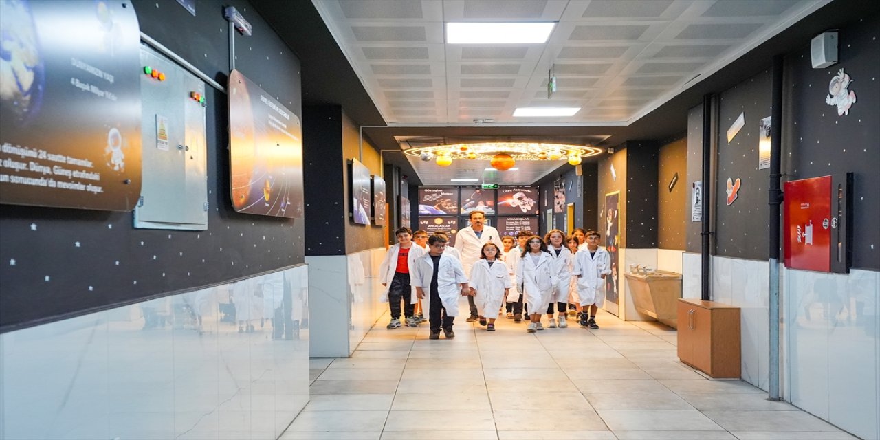 "Hayalimiz okul bahçesine gökyüzü gözlem istasyonu kurmak"