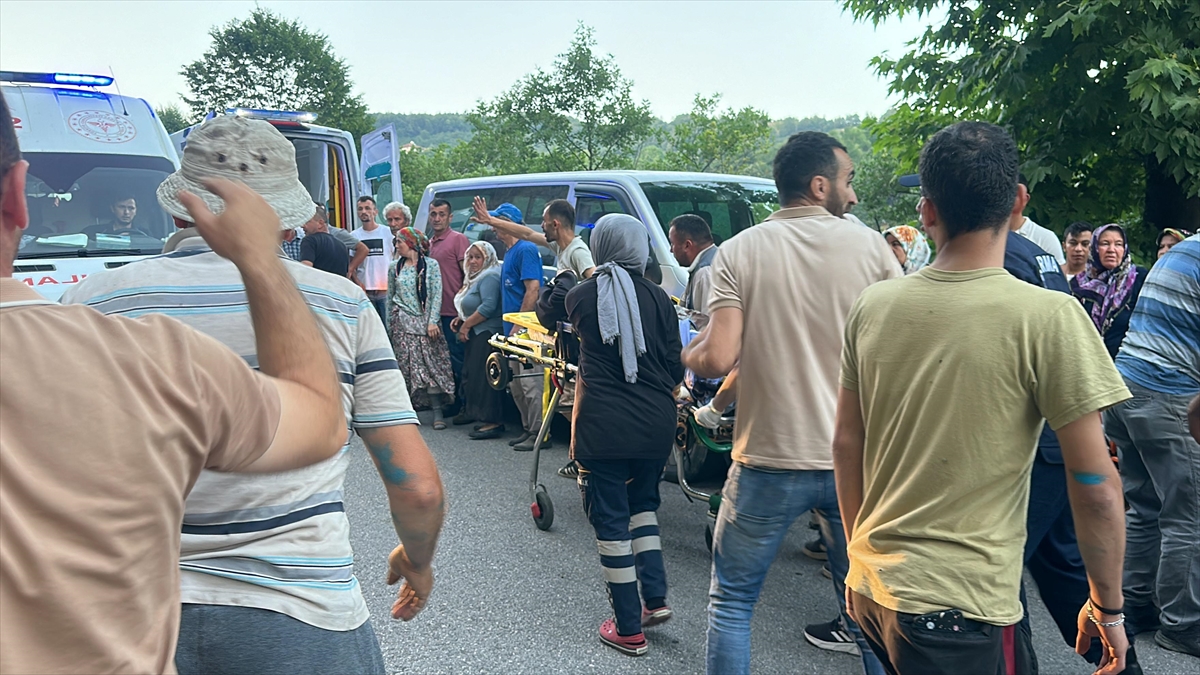 Şarampole devrilen traktörün sürücüsü yaralandı