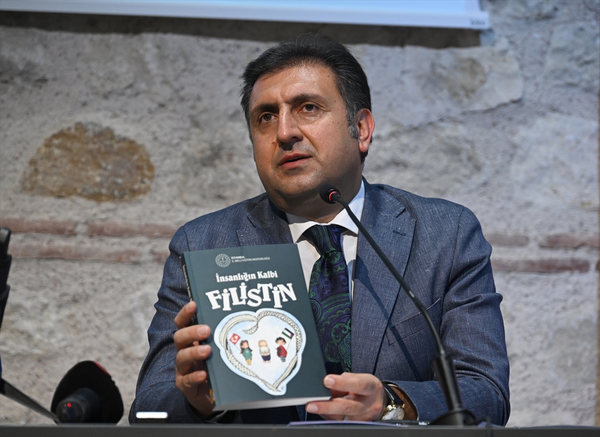 "İnsanlığın Kalbi Filistin" kitabı tanıtıldı