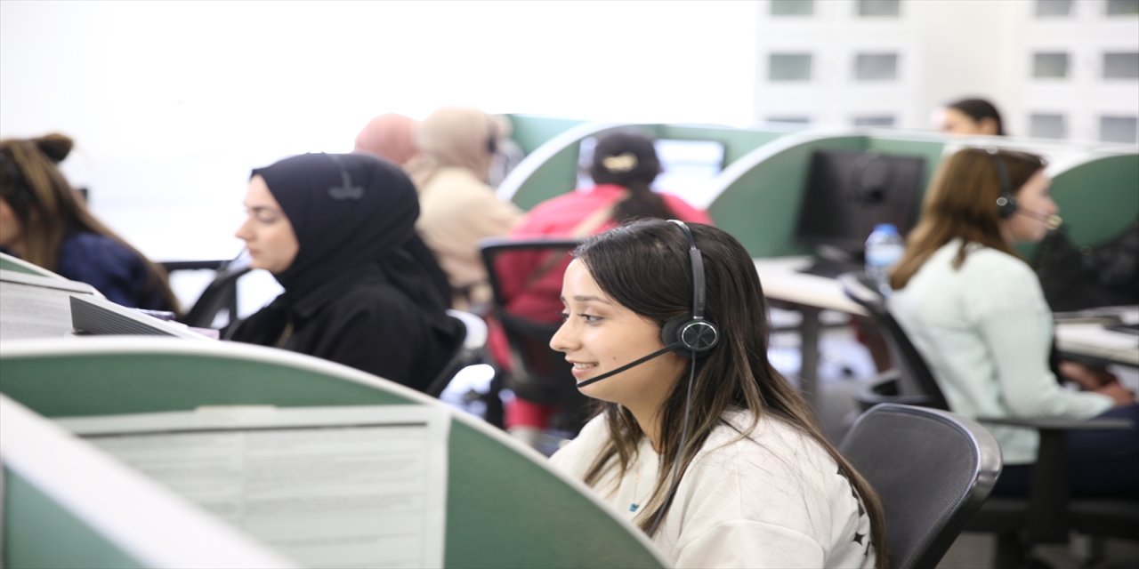 "Çalışanlarımızın tamamı genç yaş grubu."