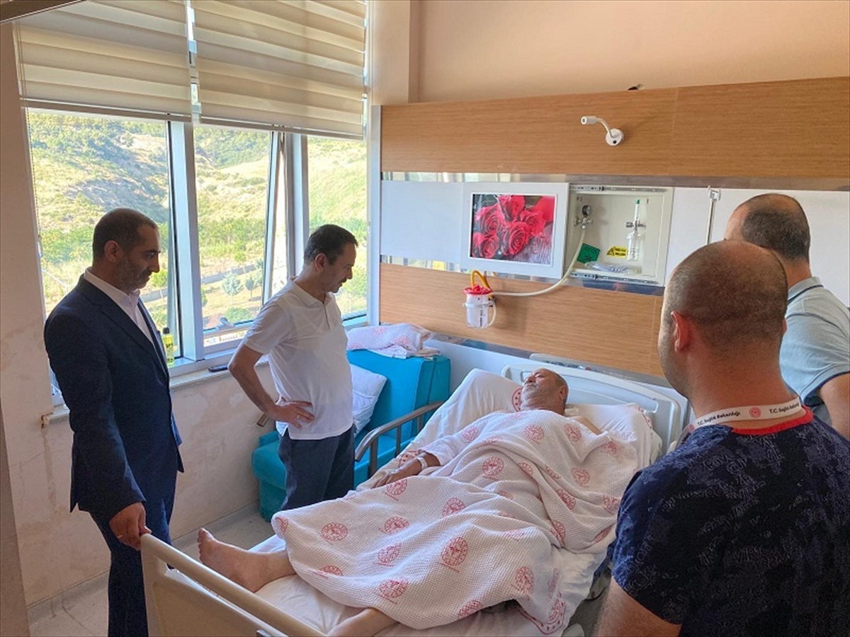 Çanakkale Valisi Aktaş, yangından etkilenen bölgede incelemede bulundu