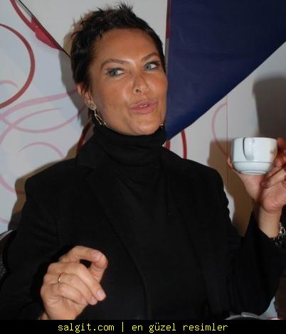 Hülya Avşar hakkında karar