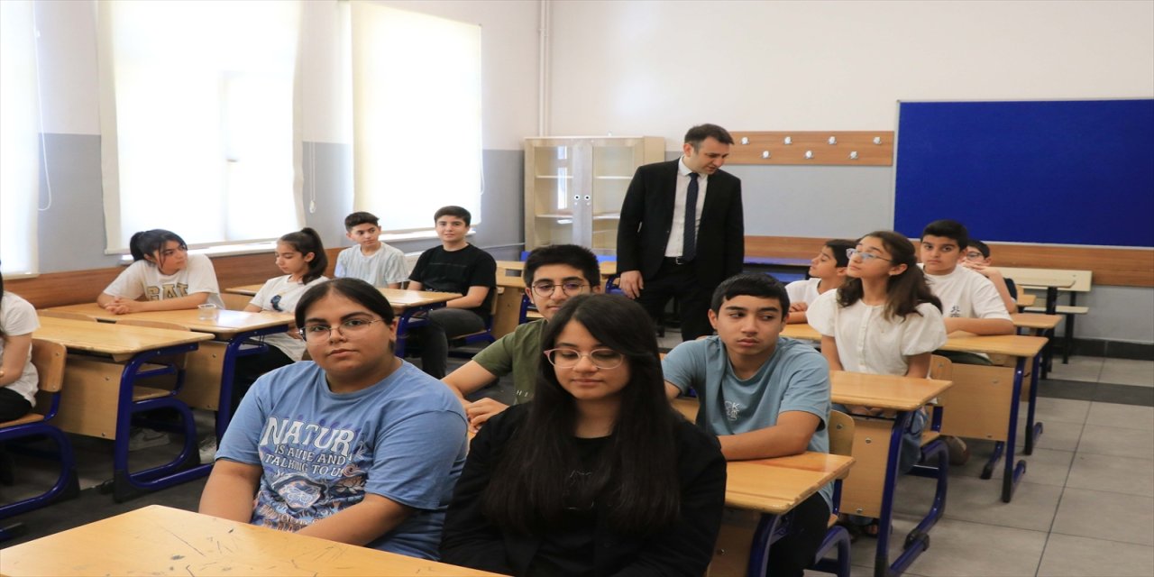 "Kursa katılan 48 öğrencimizin 20'si oldukça iyi derecelerle yüzde 5'lik dilimin içerisinde yer aldı."