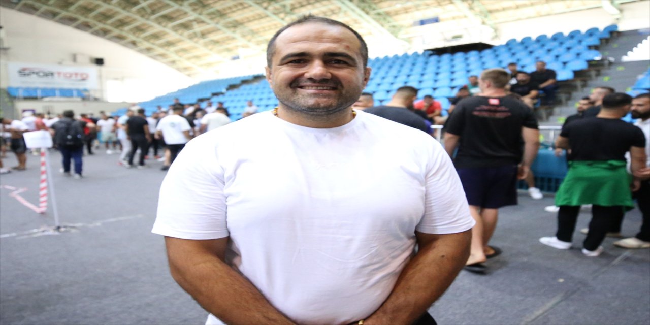 "Güreşin durumuna göre farklı farklı tekniklerle galip geldim. İki kemerimi dalarak aldım"