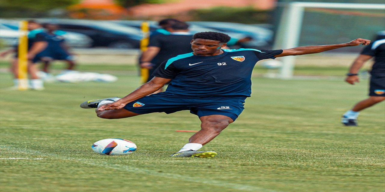 Kayserispor, Trendyol Süper Lig 2024-2025 sezonunun hazırlıklarına devam etti.