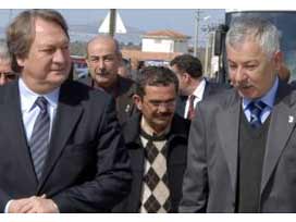 DSP adayı baba ve oğulu öldürüldü