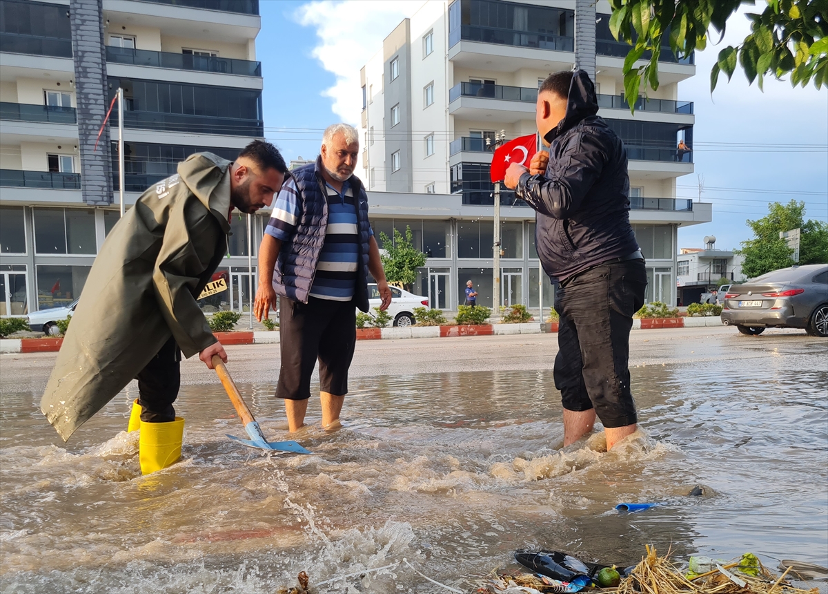 Osmaniye'de sağanak hayatı olumsuz etkiledi
