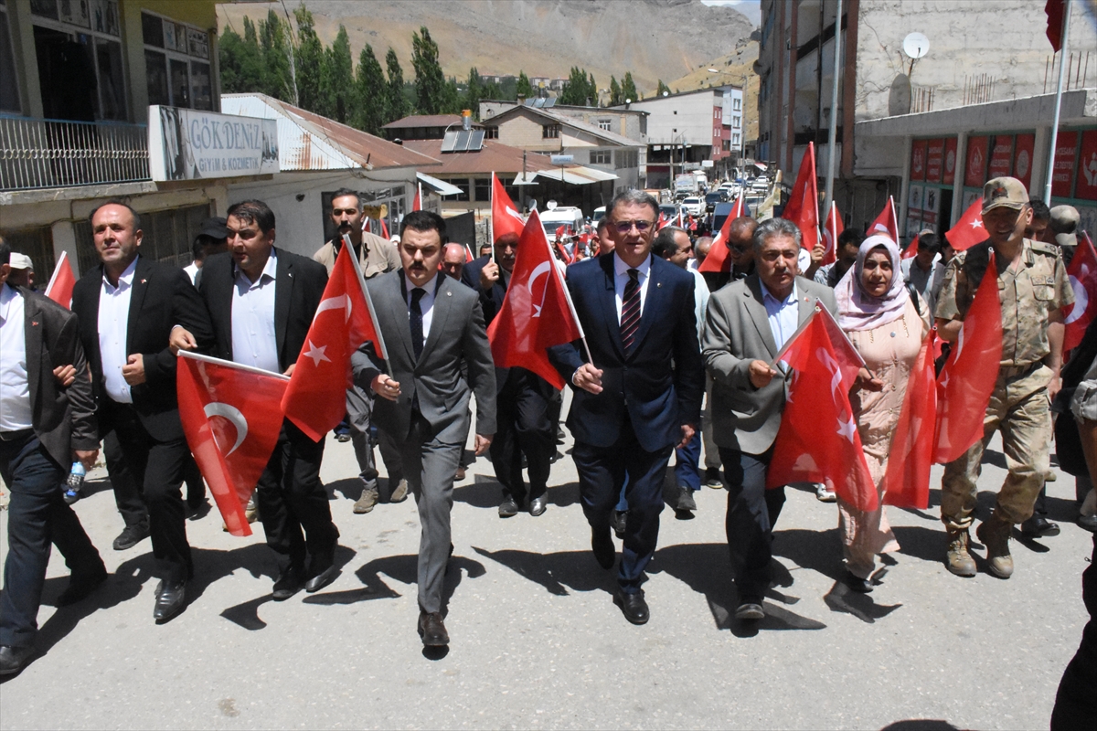 Van'da Sündüz Yaylası'nda şehit edilen 24 kişi törenle anıldı