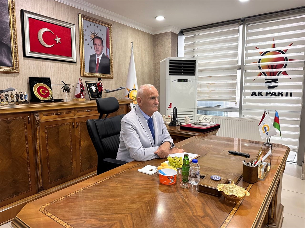 AK Parti olarak bütün kademe ve organlarımızla ülkeye hizmet etme yarışı içerisinde koşuyoruz.