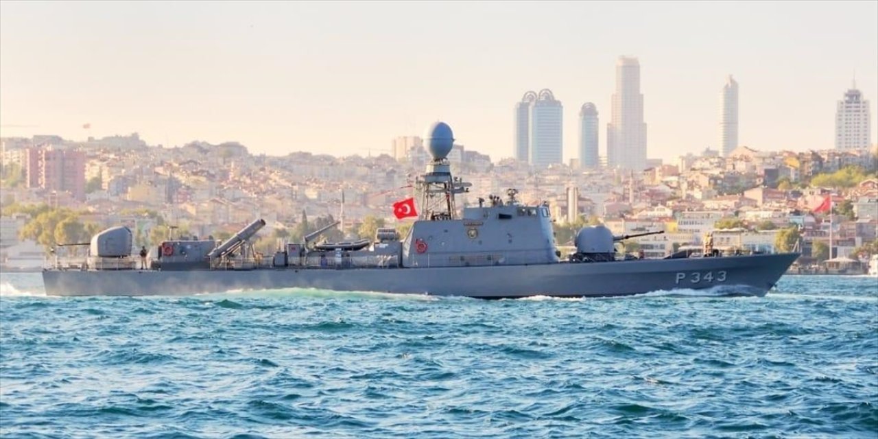 Türk Deniz Kuvvetleri Komutanlığına ait savaş gemileri, Kuzey Kıbrıs Türk Cumhuriyeti'ndeki (KKTC) limanlarda demirleyecek.