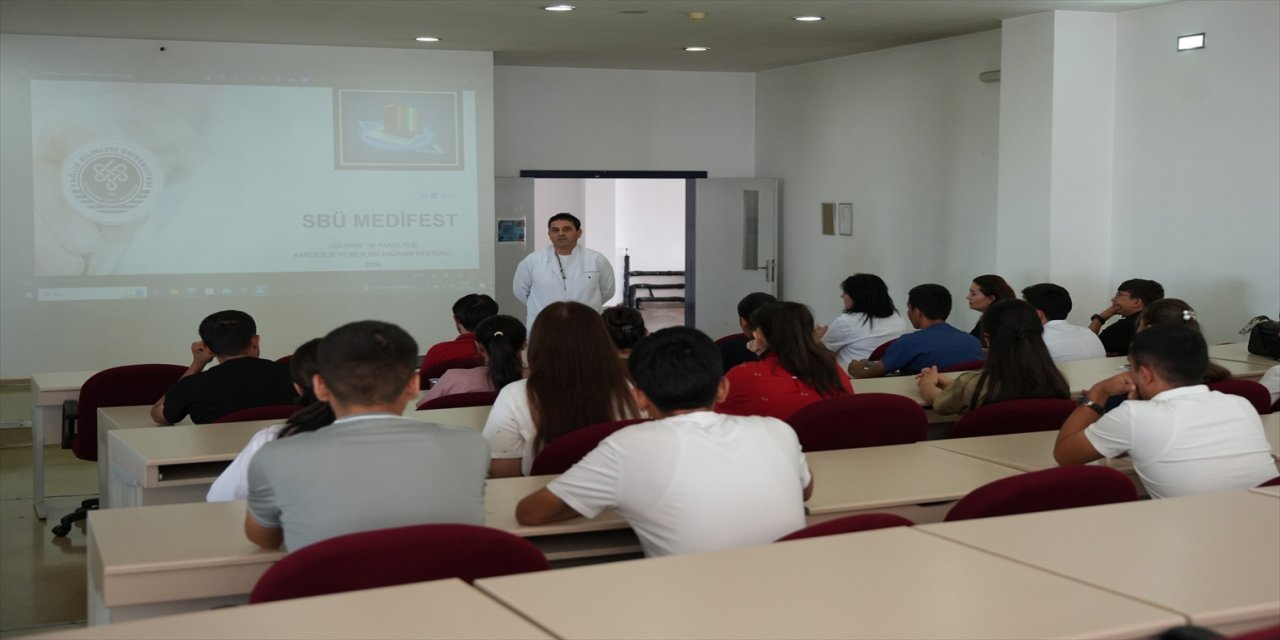 "Bu festival, geleceğin hekimlerini bir araya getirerek paylaşma ve ortak bir vizyon oluşturma fırsatını sunmaktadır"