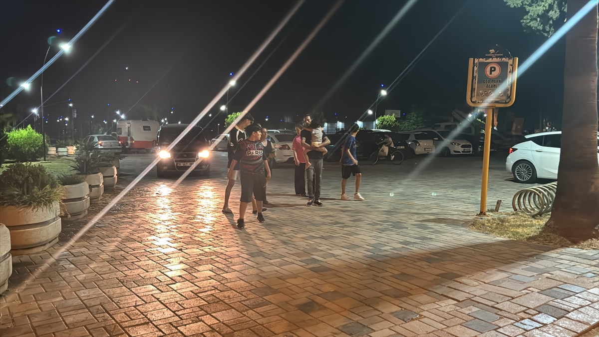 Suriye'nin Hama şehrinde 5,2 büyüklüğünde deprem