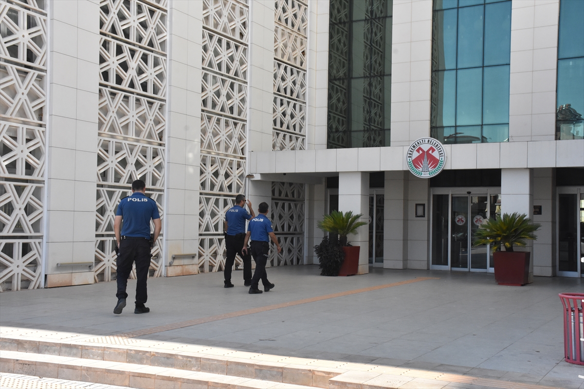 Döşemealtı Belediyesinin 70 milyon liralık borcu nedeniyle iştiraki olduğu şirkete haciz konuldu