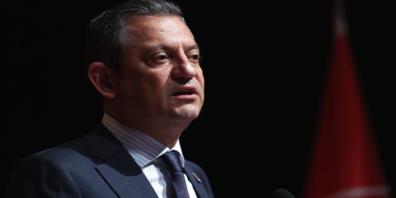 CHP Genel Başkanı Özgür Özel, hayatını kaybeden oyuncu Tuncay Akça için taziye mesajı yayınladı.