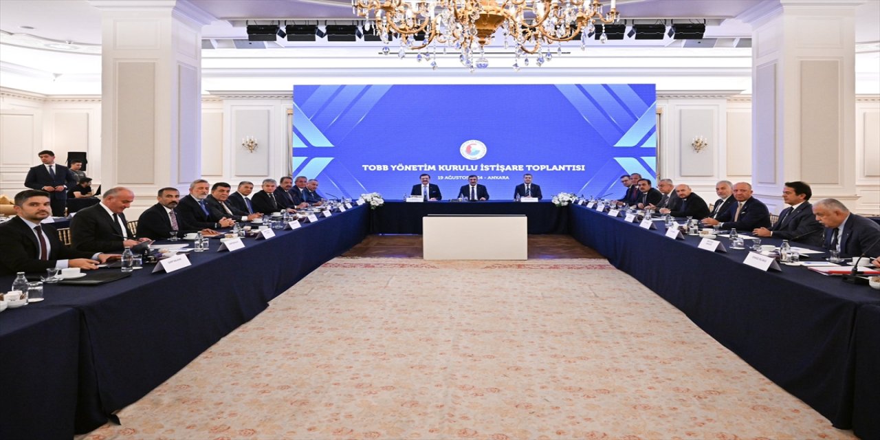 "Önümüzdeki dönemde de temel amacımız enflasyonu düşürmek ve istikrar içinde büyümek."