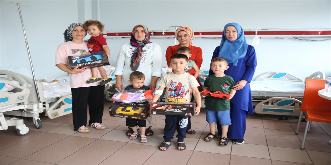 4 ilde düzenlenecek "Sünnet Şöleni"nin ilki, 6 Şubat 2023 depremlerinin merkez üssü Kahramanmaraş'ta yapıldı.