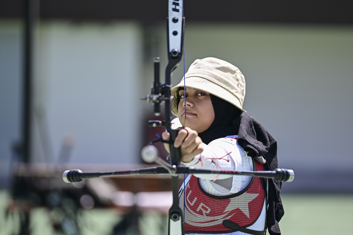 Milli okçu Elif Berra Gökkır, Los Angeles 2028'de başarılı olacaklarına inanıyor