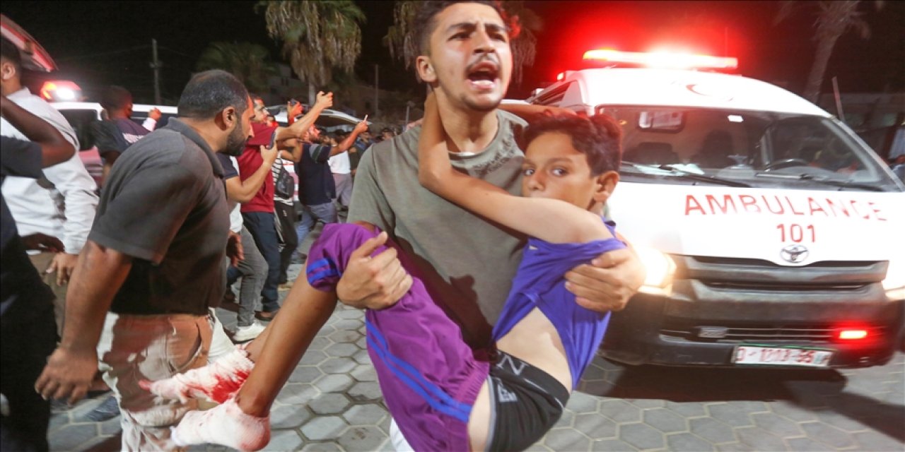 İsrail ordusunun düzenlediği saldırılarda en az 10 Filistinlinin hayatını kaybettiği, çok sayıda kişinin yaralandığı bildirildi.