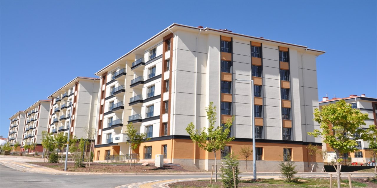 TOKİ Eskişehir'in Odunpazarı ilçesi Vadişehir Mahallesi'nde birinci ve ikinci etap konuların yapımı tamamlandı.