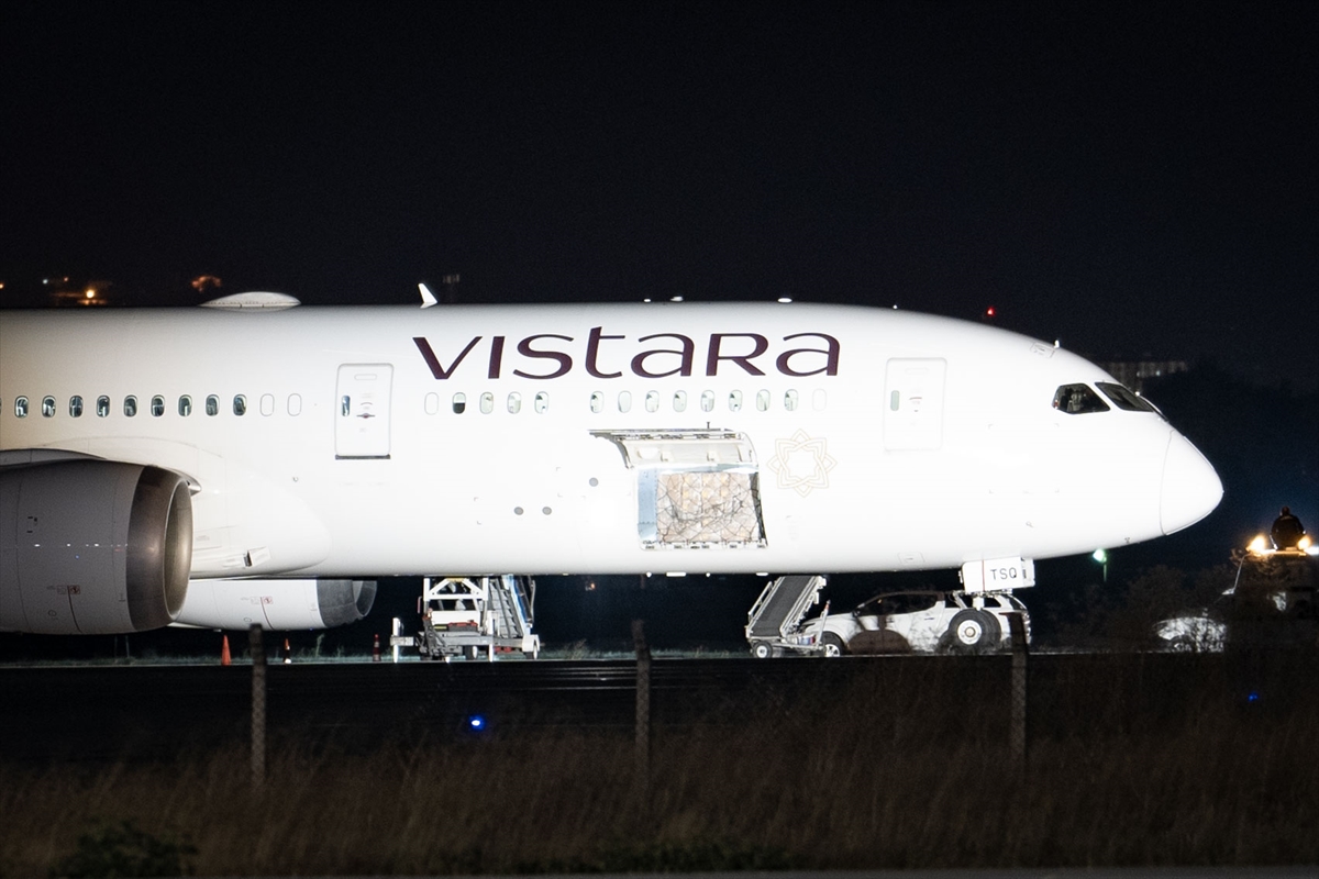 Yolcu uçağı bomba ihbarı nedeniyle Erzurum'a zorunlu iniş yaptı