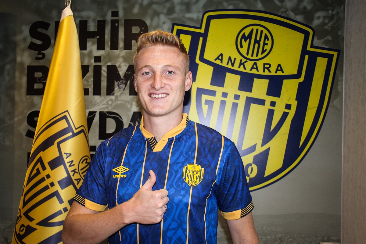 MKE Ankaragücü, Kevin Varga'yı renklerine bağladı