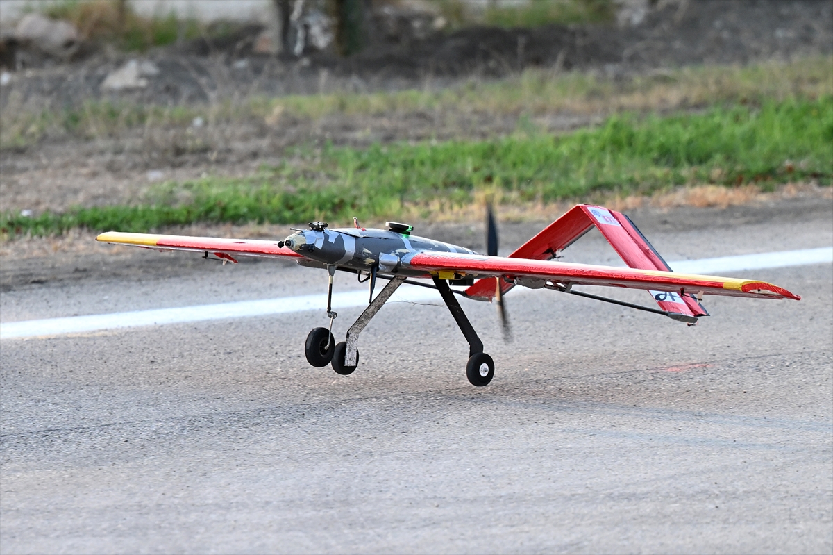 Adana'da TEKNOFEST Savaşan İHA Yarışması devam ediyor
