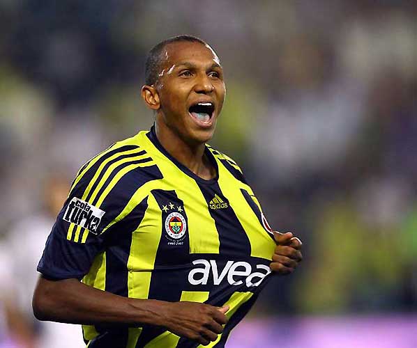 Fenerbahçe, Aurelio'yu kötü çarptı!