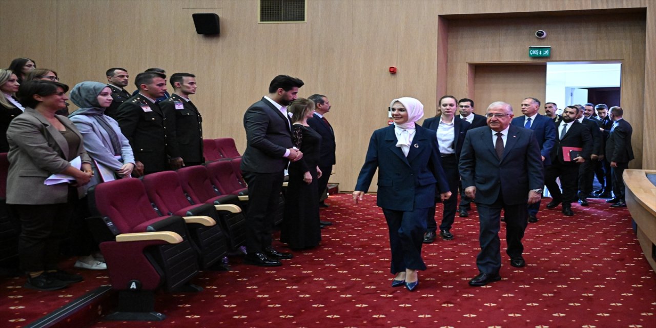 "Bu topraklarda sonsuza dek yaşayacağımızın teminatı şehit ve gazilerimiz"