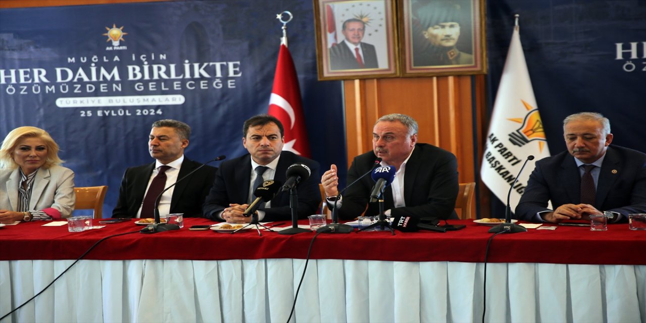 "Ülkeler siyasetle gelişir ekonomiyle büyür"