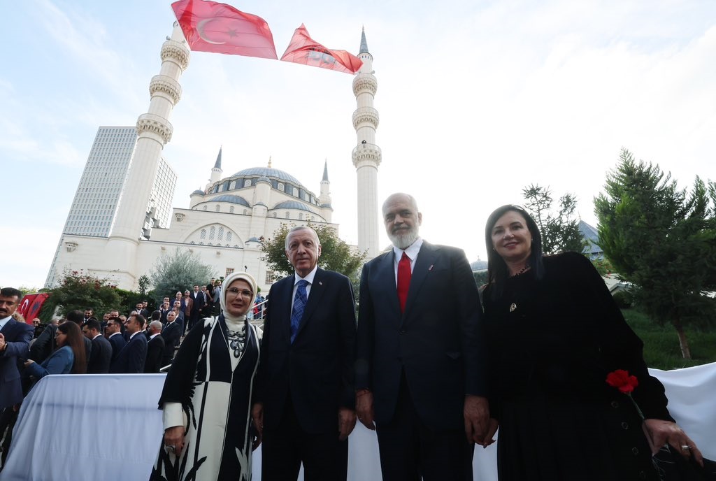 Emine Erdoğan'dan Namazgah Cami'si paylaşımı:
