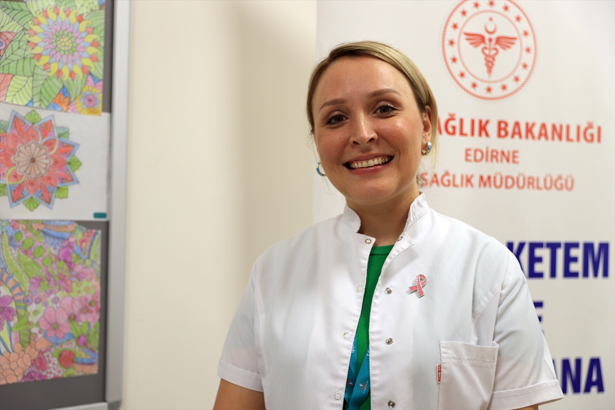 Meme kanserini atlatan Mine ebe kadınları bilinçlendirmek için hikayesini anlatıyor