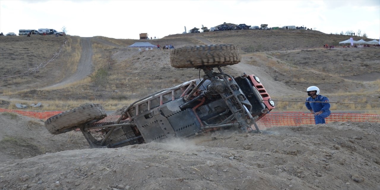 TOSFED faaliyet takviminde yer alan 2024 Extreme Kupası'nın 3. ayak yarışları Kahramankazan'da yapıldı.