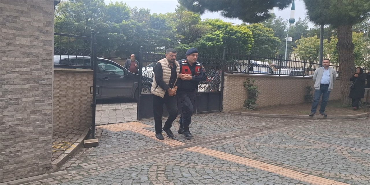 Samsun'un Bafra ilçesinde, erken yaşta evlilik soruşturmasında gözaltına alınan 5 kişi adli kontrol şartıyla serbest bırakıldı.