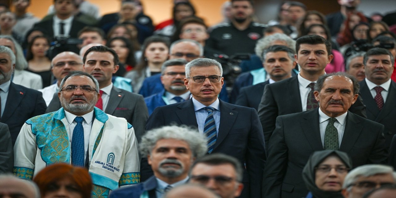 "Bizim hedefimiz, sadece dünyanın en iyi sağlık hizmeti sunan ülkesi olmak değil, bu hedef bize yetmez."