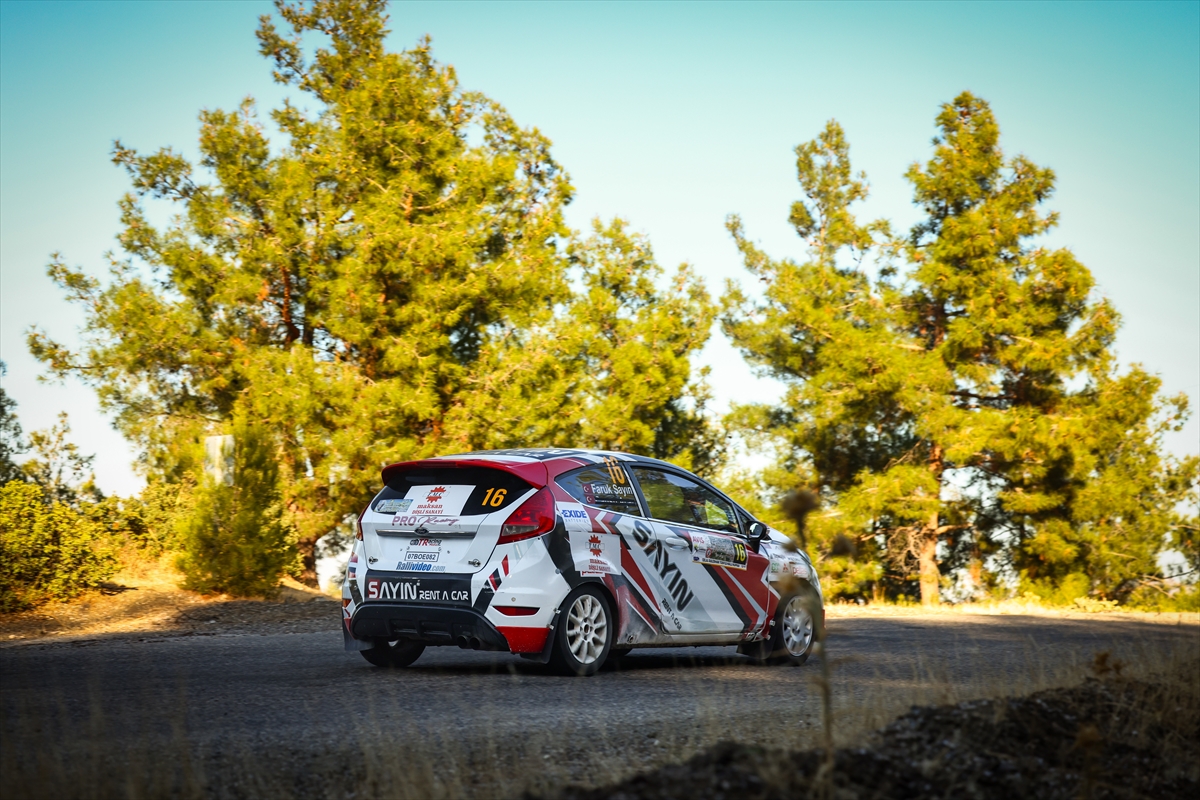 Otomobil sporlarında Türkiye Tırmanma Şampiyonası 6. ayak mücadelesi İzmir'de yapıldı