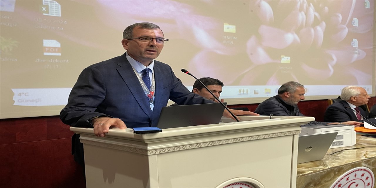 Türkiye Kaykay Federasyonunun olağan genel kurulunda başkanlığa 1 oy farkla Fahrettin Yıldız seçildi.