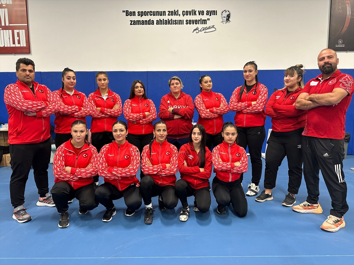 Genç milli halterciler, Avrupa Şampiyonası'nda podyuma çıkacak