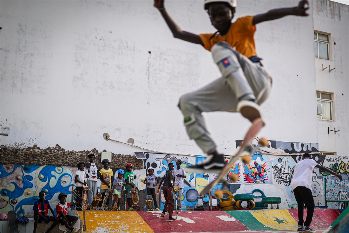 Senegalli kaykaycılar, ülkelerinde düzenlenecek Afrika'daki ilk olimpiyatlara hazırlanıyor