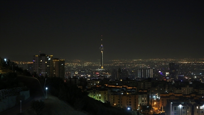 İran: İsrail, ABD'nin oluşturduğu hat üzerinden saldırdı