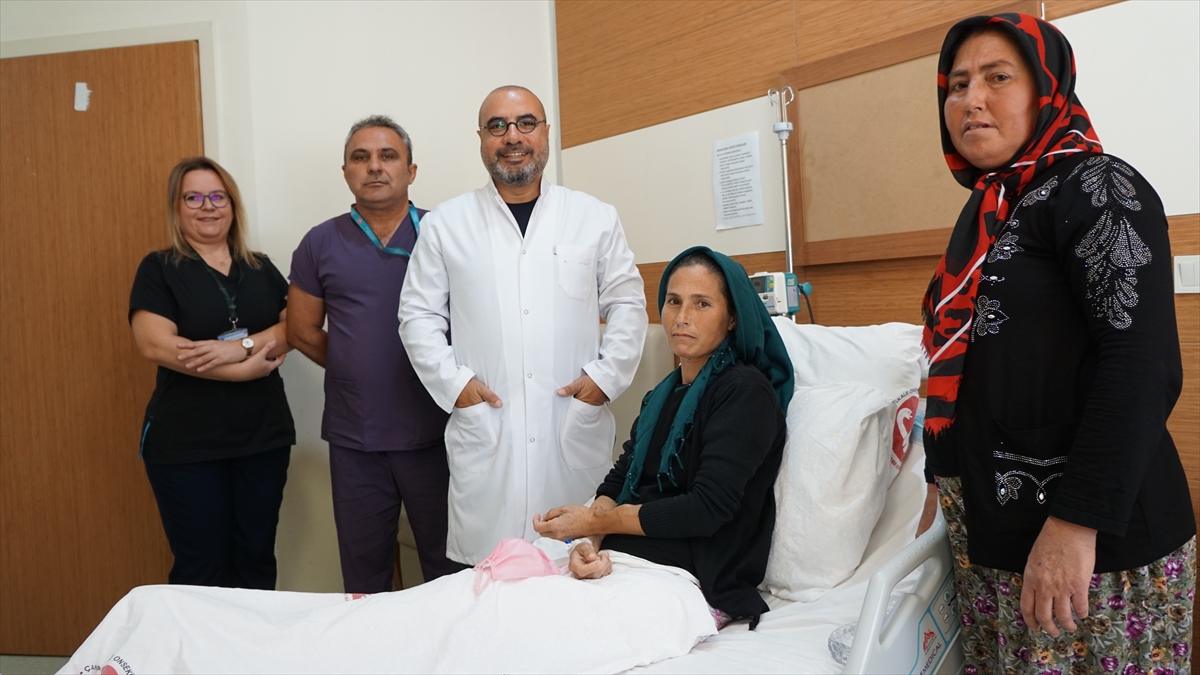 Balıkesirli kız kardeşler Çanakkale'de 9 ay arayla yapılan böbrek nakliyle hayata tutundu