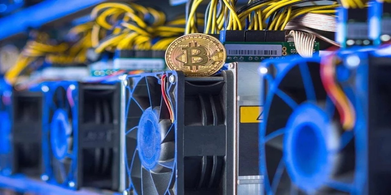 Rusya'da hükümet, ülkede bireysel kripto para madenciliği yapanlara aylık 6 bin kilovatsaat elektrik tüketim sınırı getirdi.