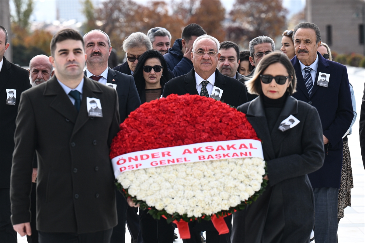 DSP Genel Başkanı Aksakal, Bülent Ecevit'in kabrini ziyaret etti